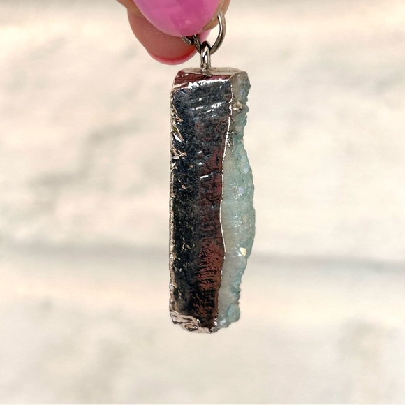 Aquamarine Quartz Druzy Pendant - Picture 5 of 7